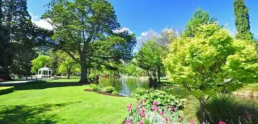 皇后鎮花園